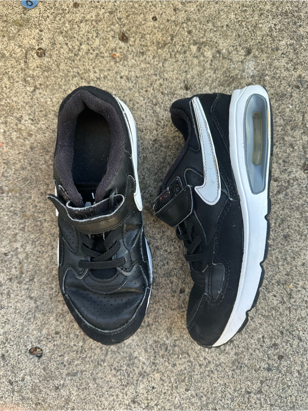 Kids Black and White Athletic Sneakers with Cushioned Air Sole